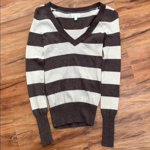 Striped v-neck sweater